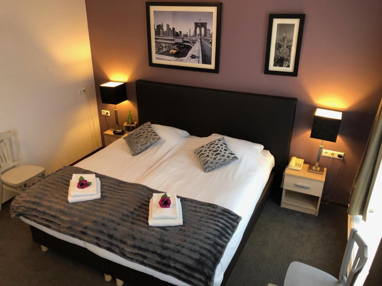 Standard Double Room,758831107:JPEG