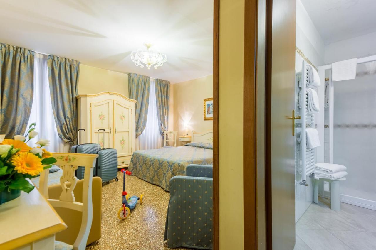 Superior Double Room Canal View