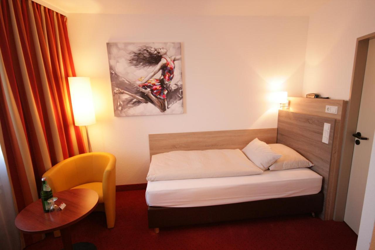 Superior Single Room,759127573:JPEG
