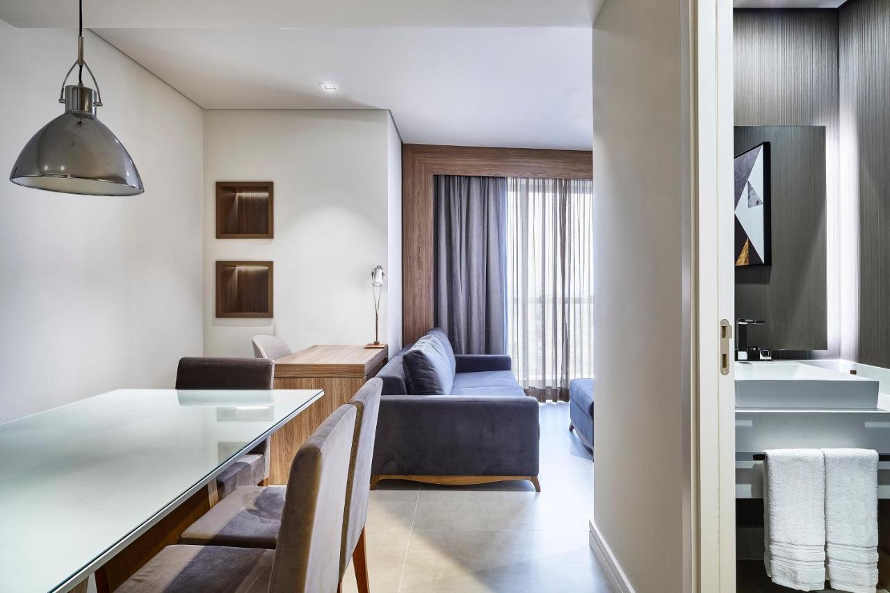 Executive Suite 1 Bedroom Executive Suite 1 King