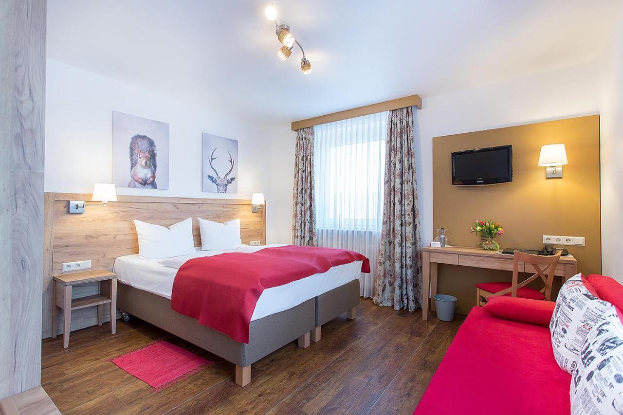 Double Room,761550250:JPEG