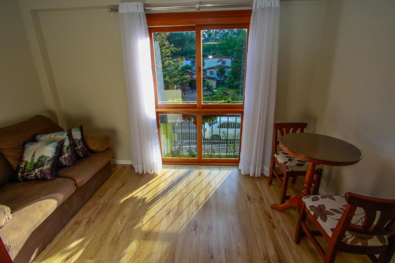 Studio Apartment,761566084:JPEG