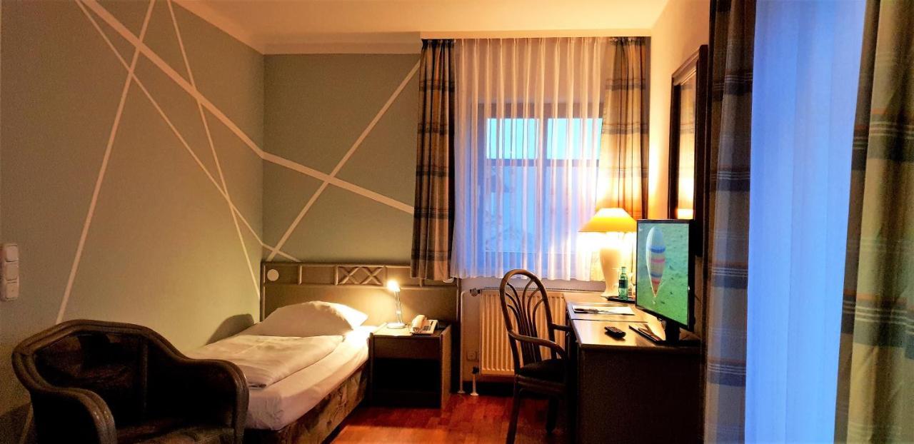 Single Room,1010618509:JPEG