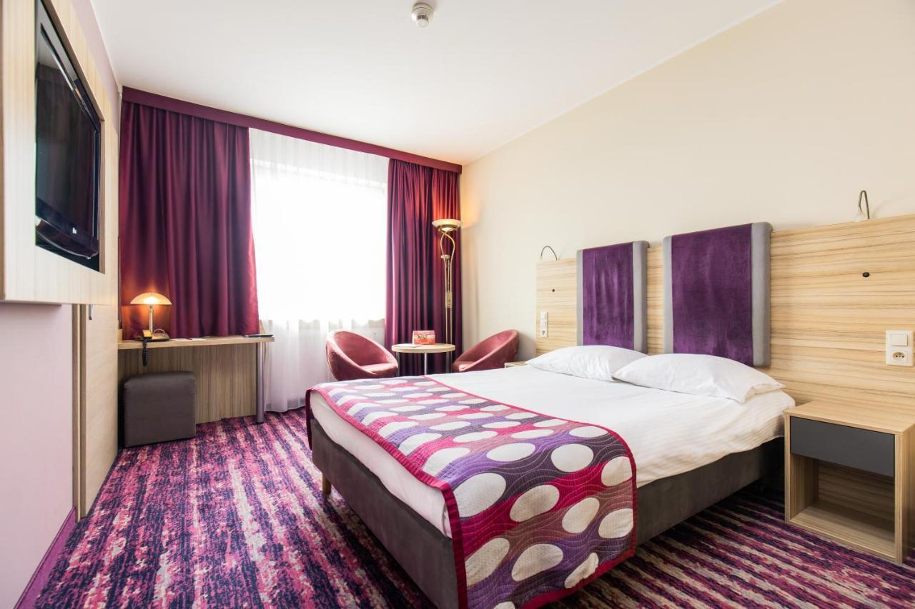 Standard Queen Room,830556713:JPEG