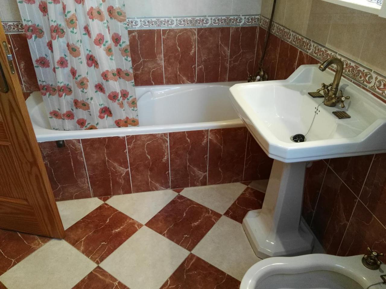 Queen Room,1671867897:JPEG