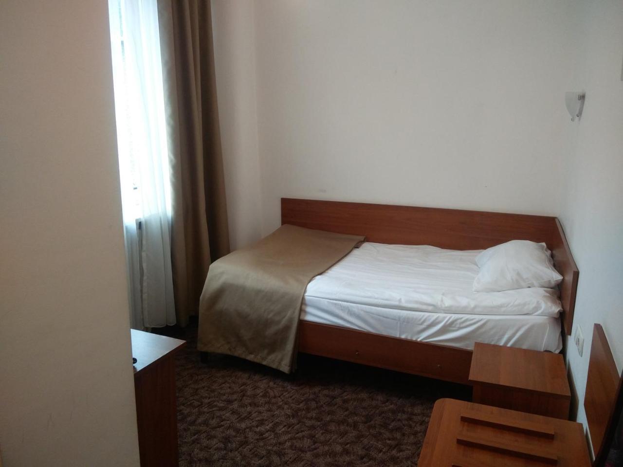 Single Room No Balcony Inner Yard View