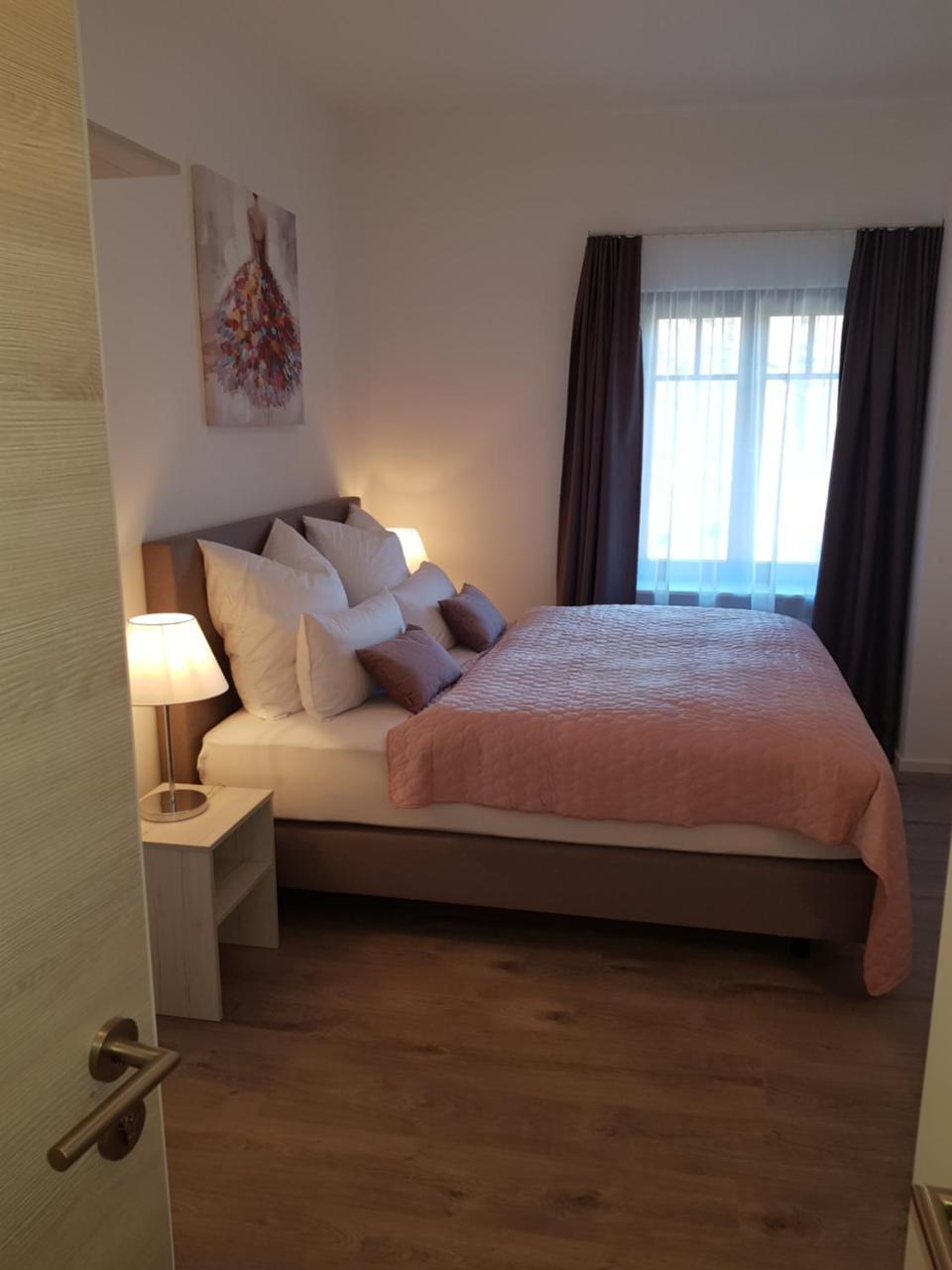 Double Room,764546902:JPEG