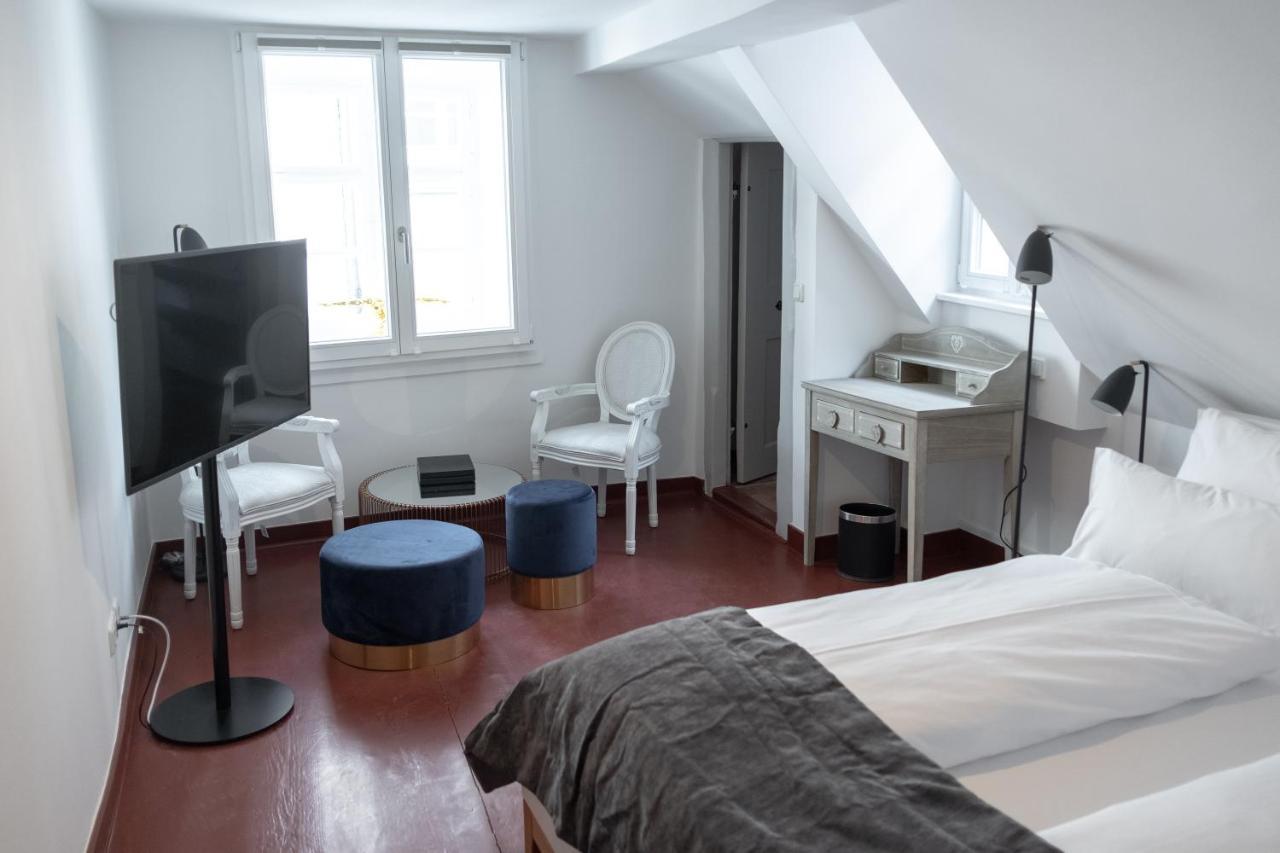 Tweepersoonskamer met een Eigen Externe Badkamer