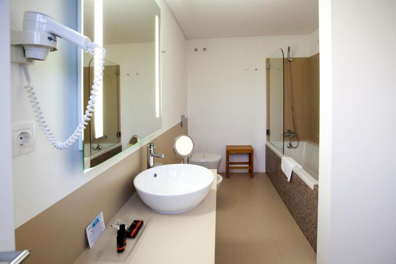 Premium Double Room,765654289:JPEG