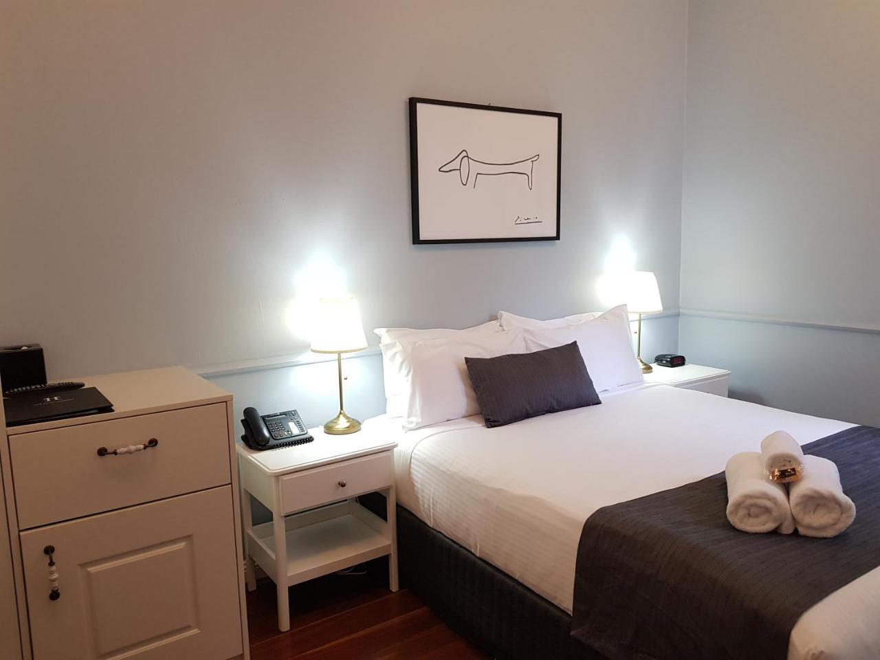 Queen Room Pet Friendly