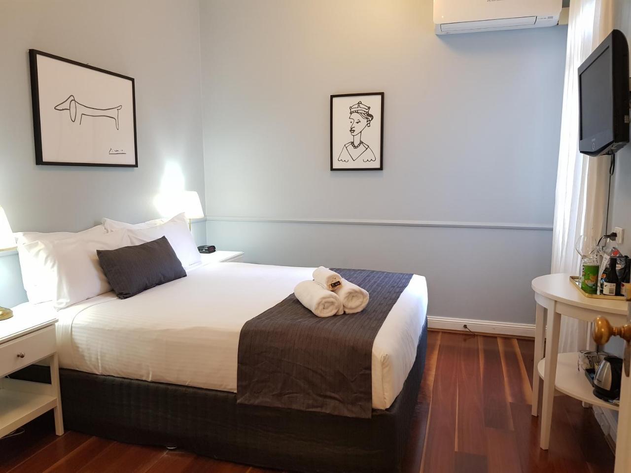Queen Room Pet Friendly