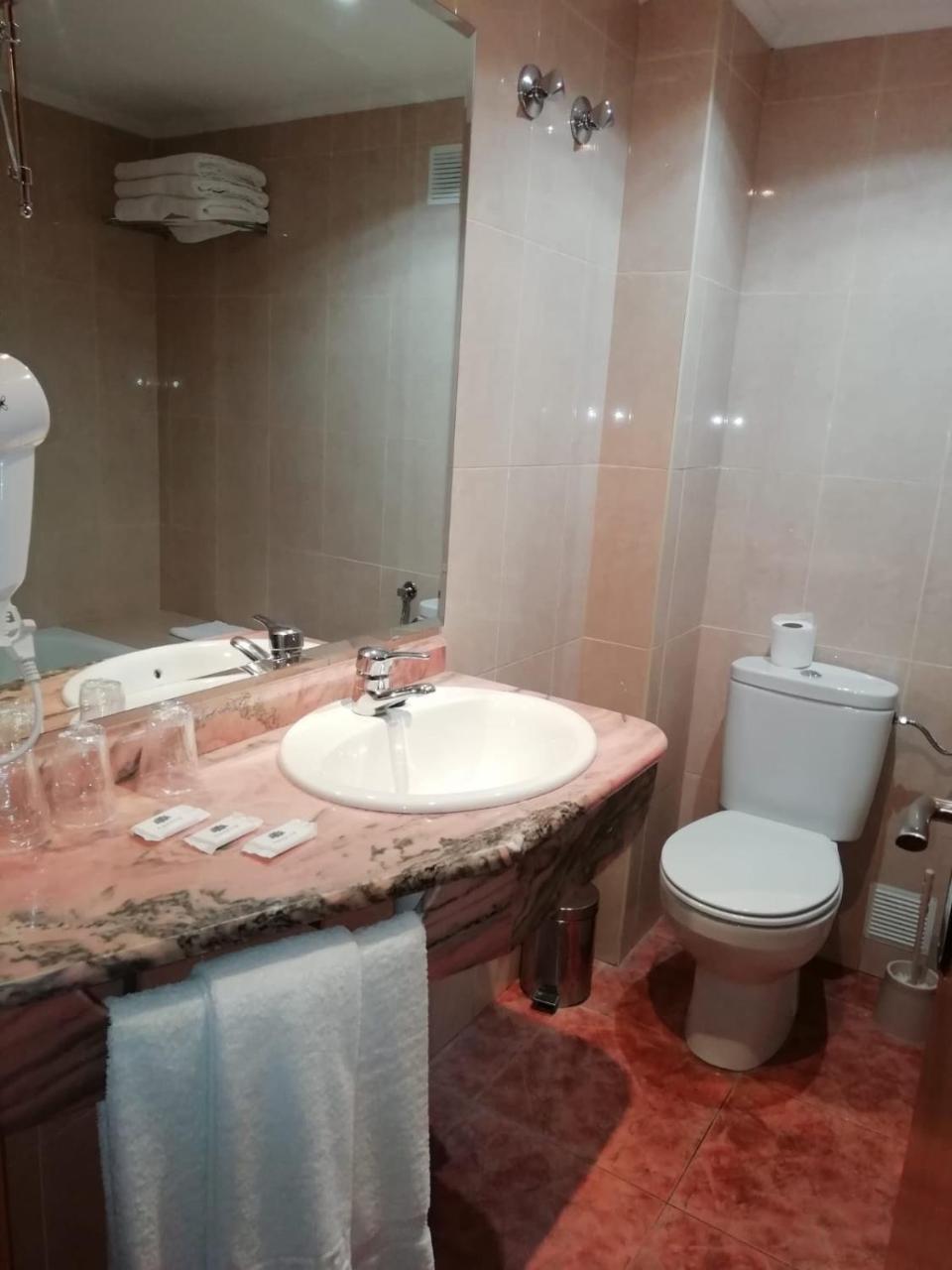 Double Room,1769543051:JPEG