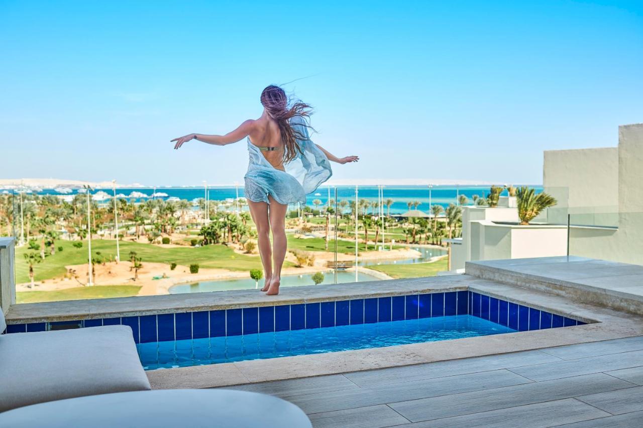 Penthouse Suite plunge pool,766211029:JPEG
