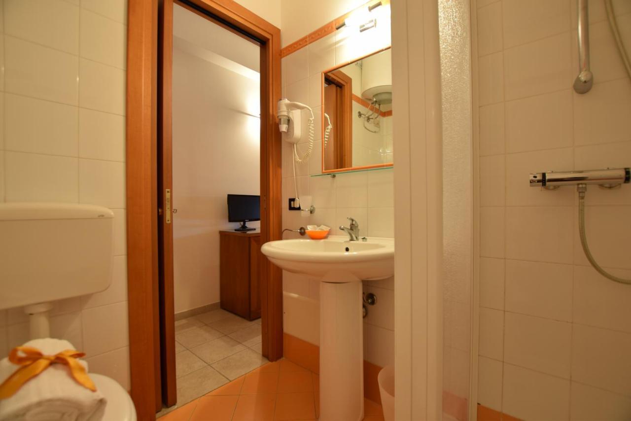 Double Room Ground Floor,766240282:JPEG