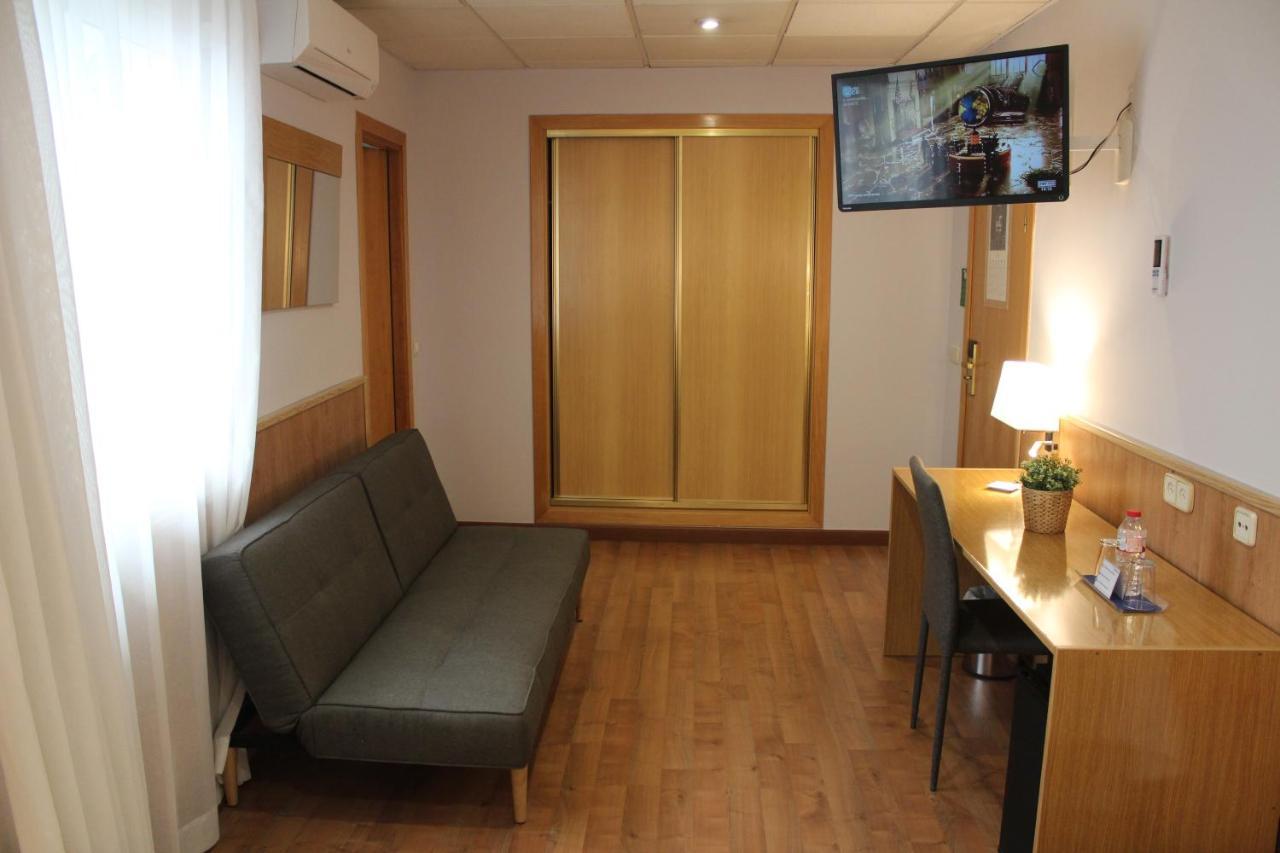 Standard Twin Room,1186501873:JPEG