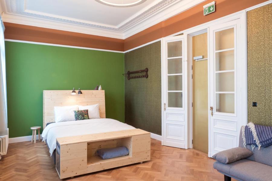 Double Room,766356943:JPEG