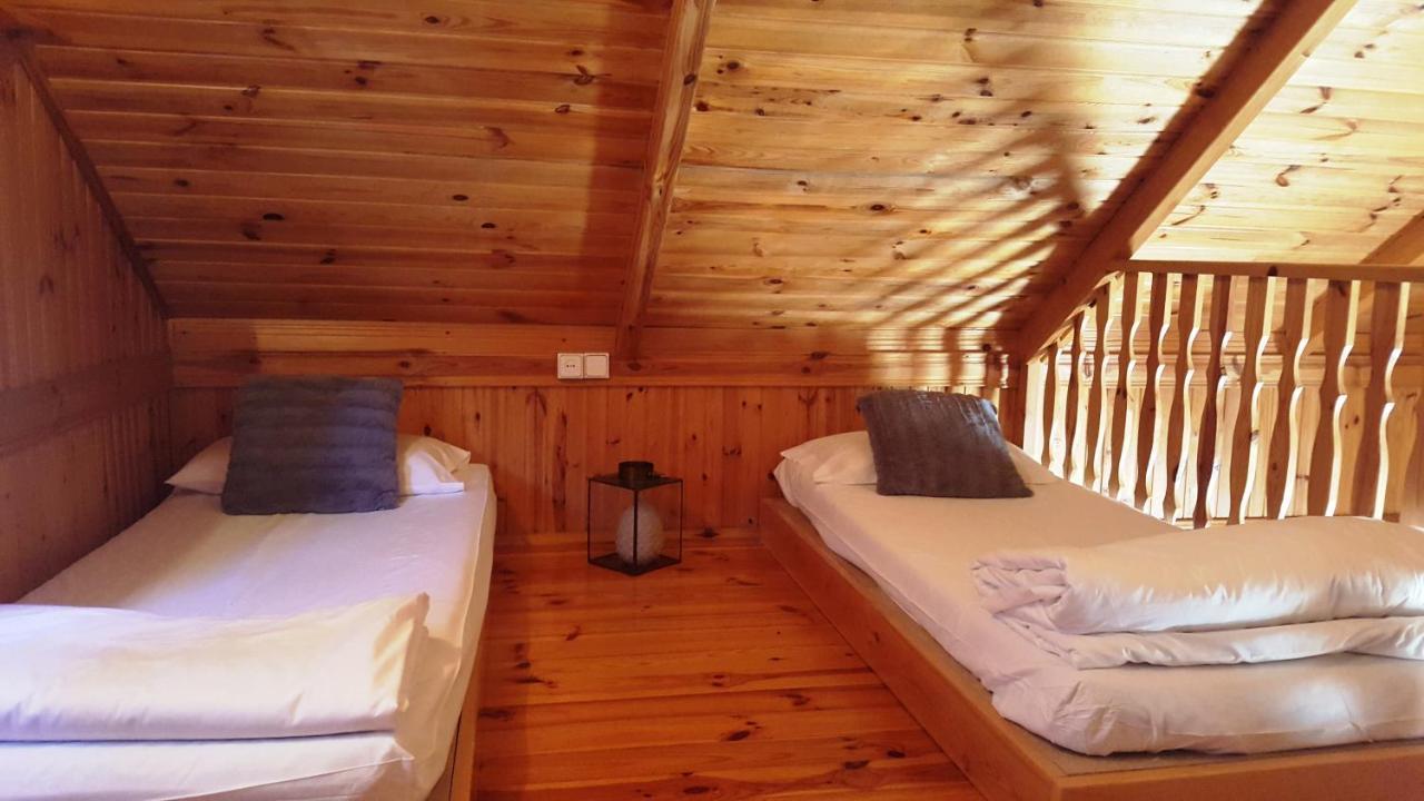 Wood Cabin