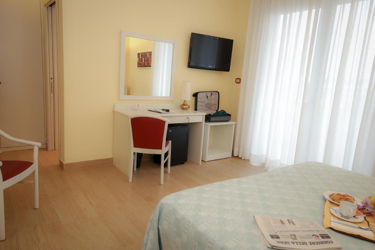 Double or Twin Room Balcony