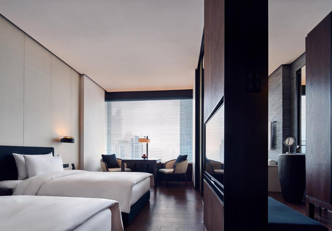 Deluxe King Room-Non Smoking