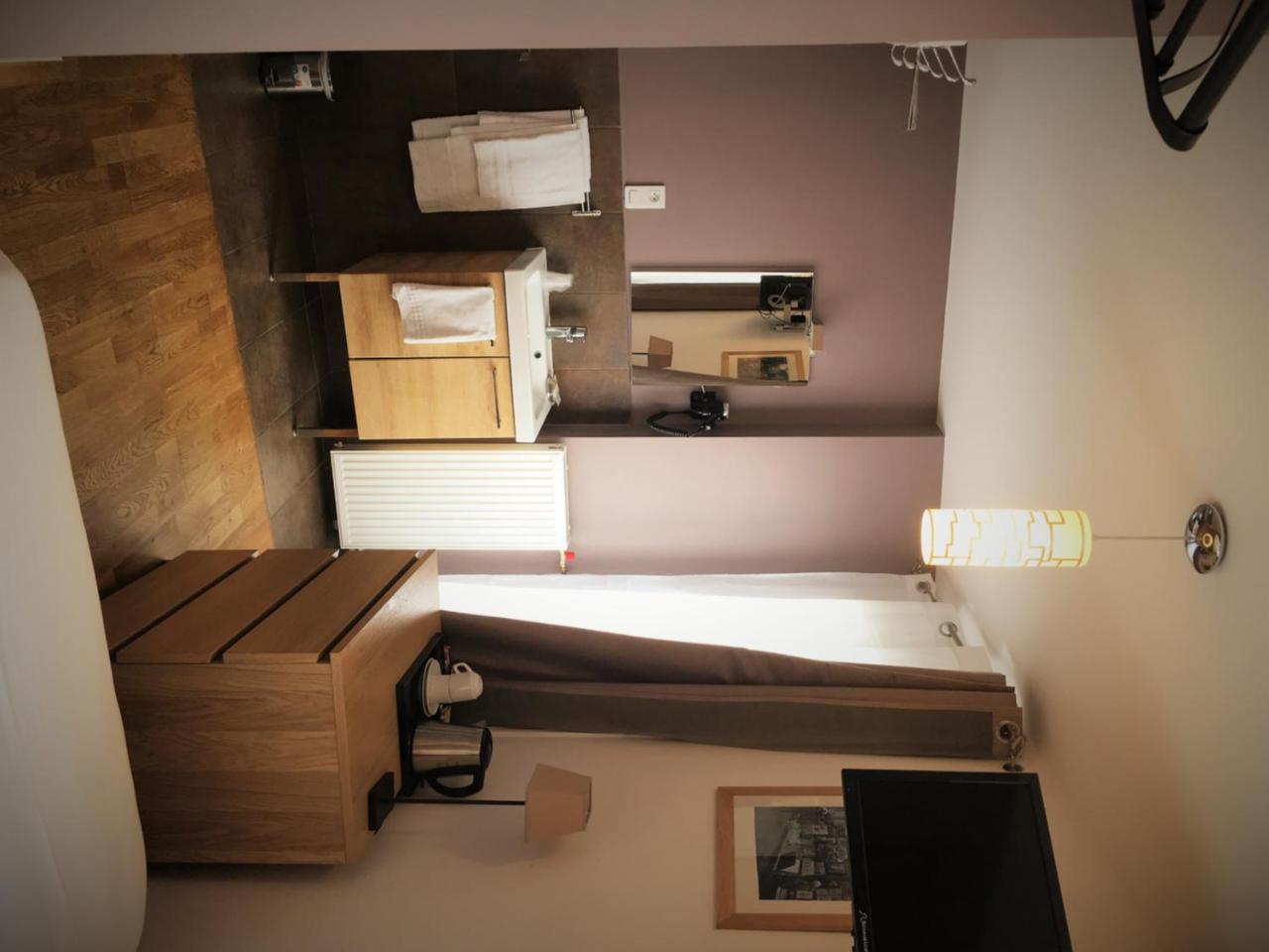 Standard Single Room Toilet