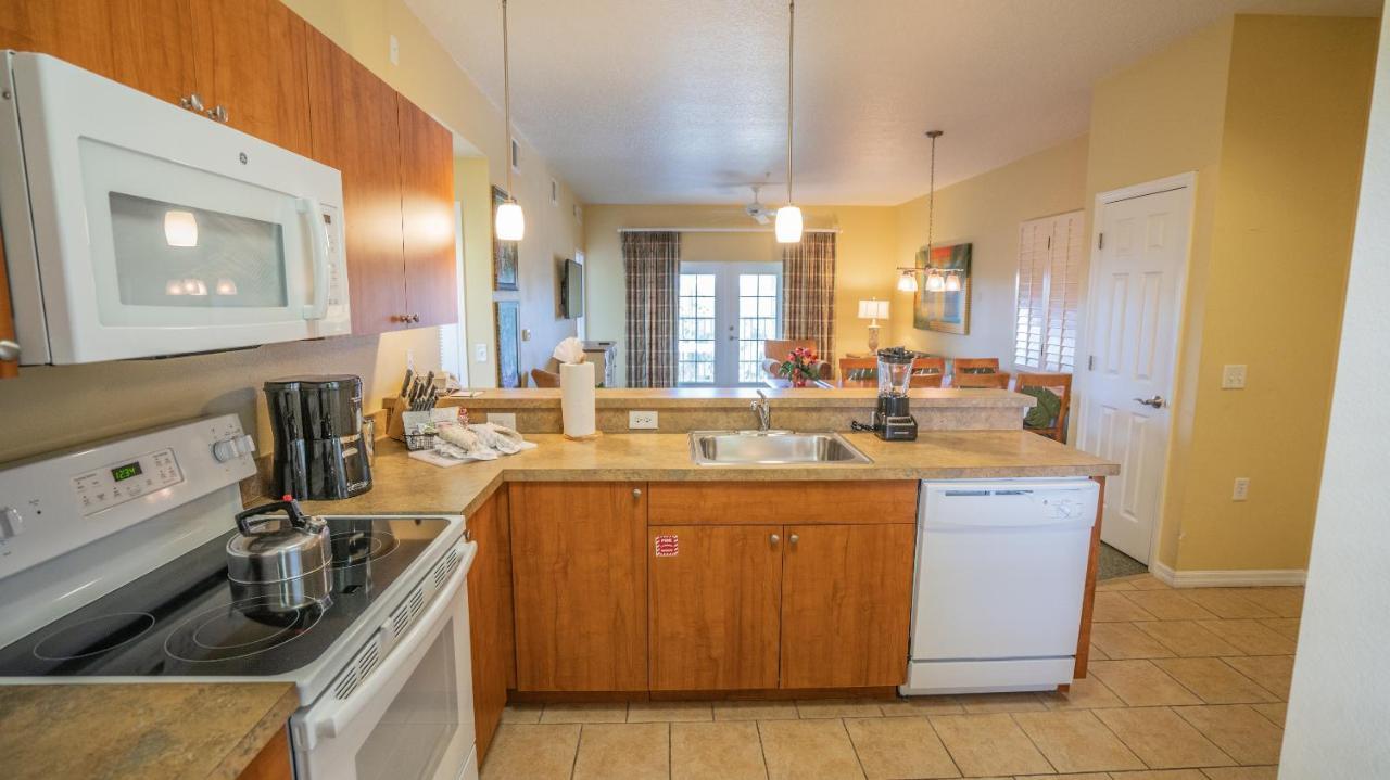 Two-Bedroom Condo Sofa Bed Full Kitchen