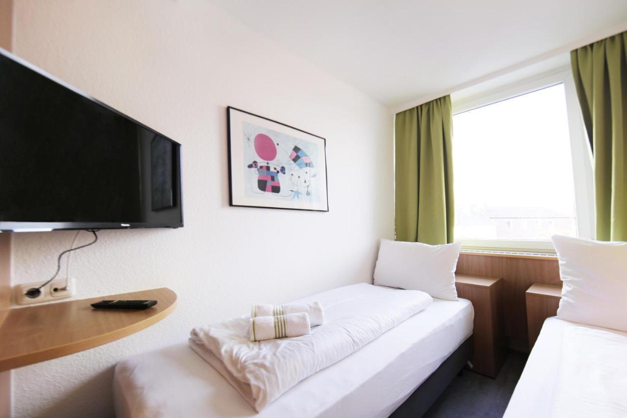 Budget Twin Room,767020369:JPEG