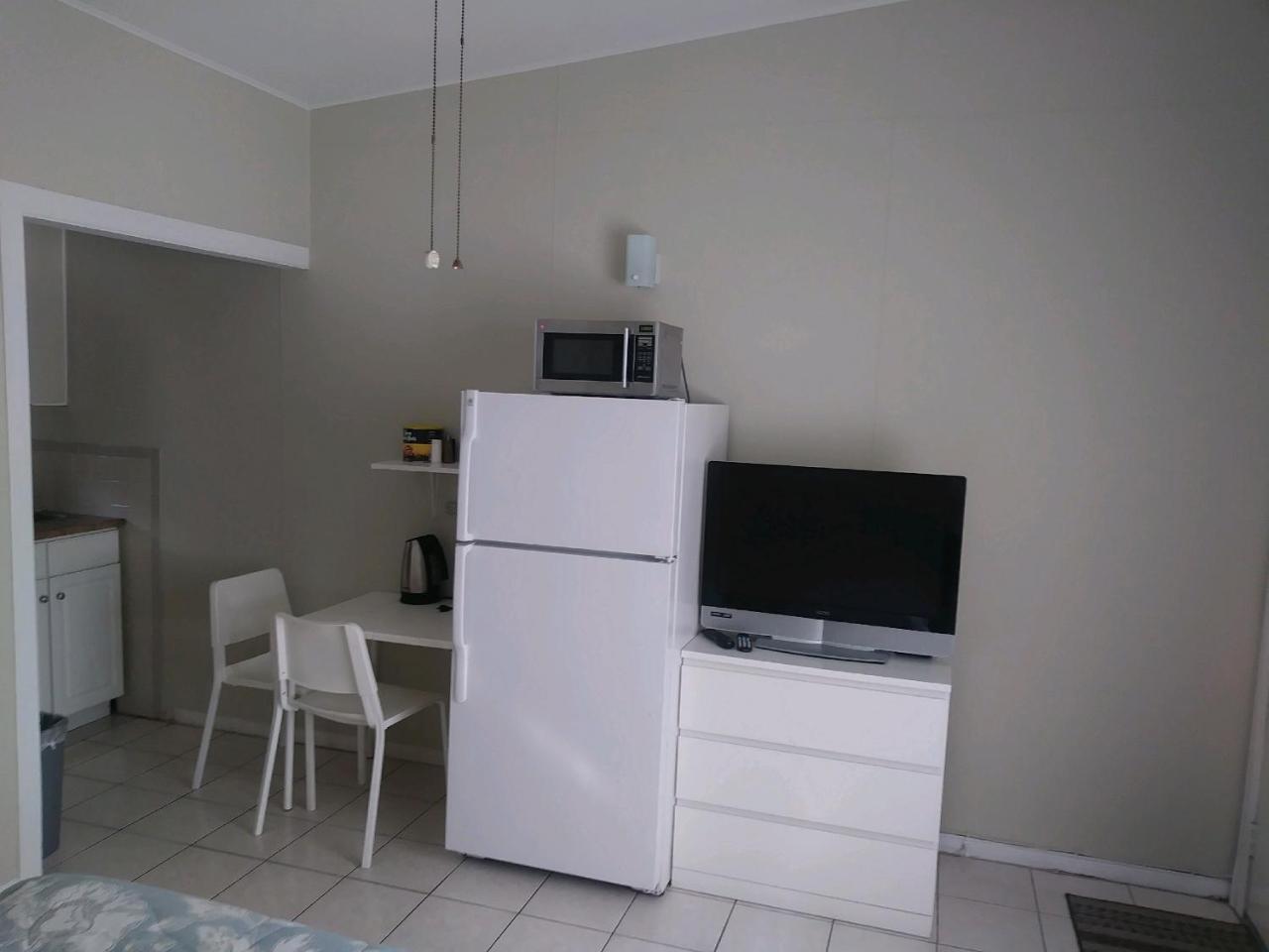 Studio,767688766:JPEG