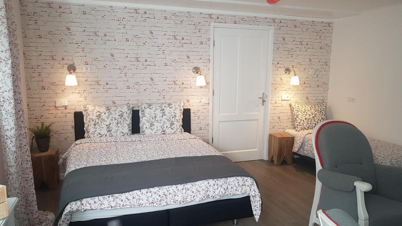 Quadruple Room Private Bathroom