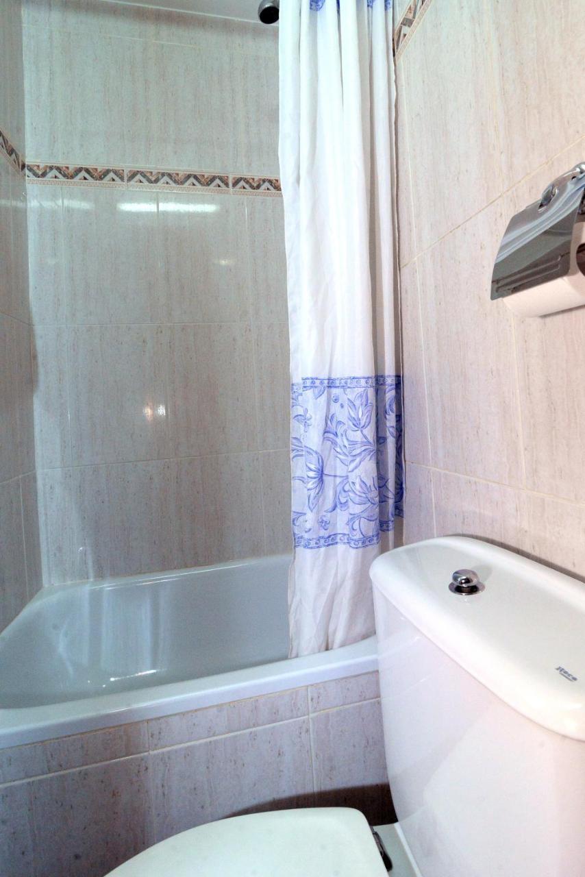 Single Room External Bathroom,778705035:JPEG