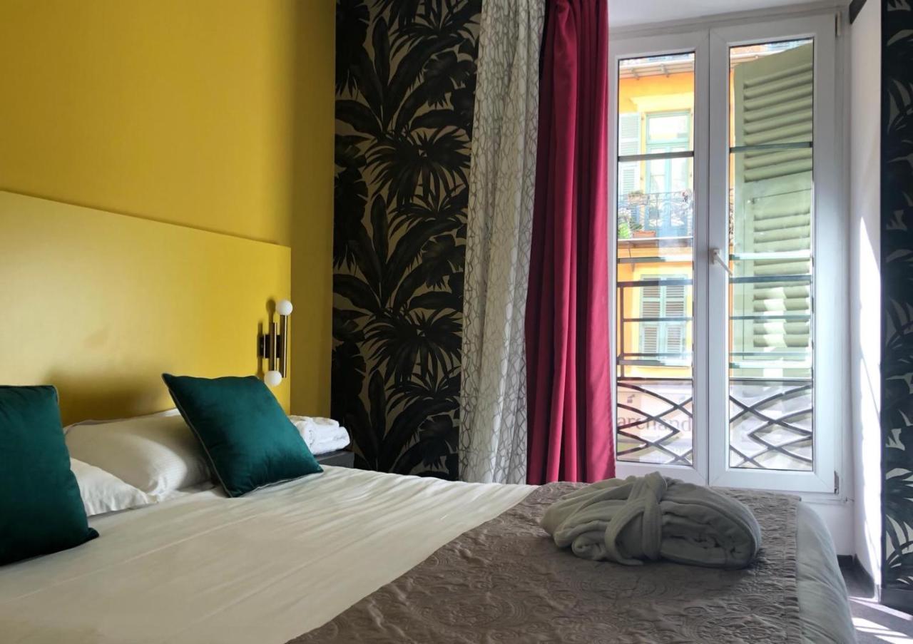 Medium Double Room