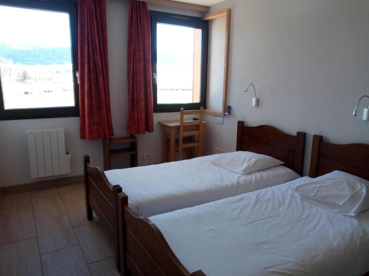 Double or Twin Room Private Bathroom