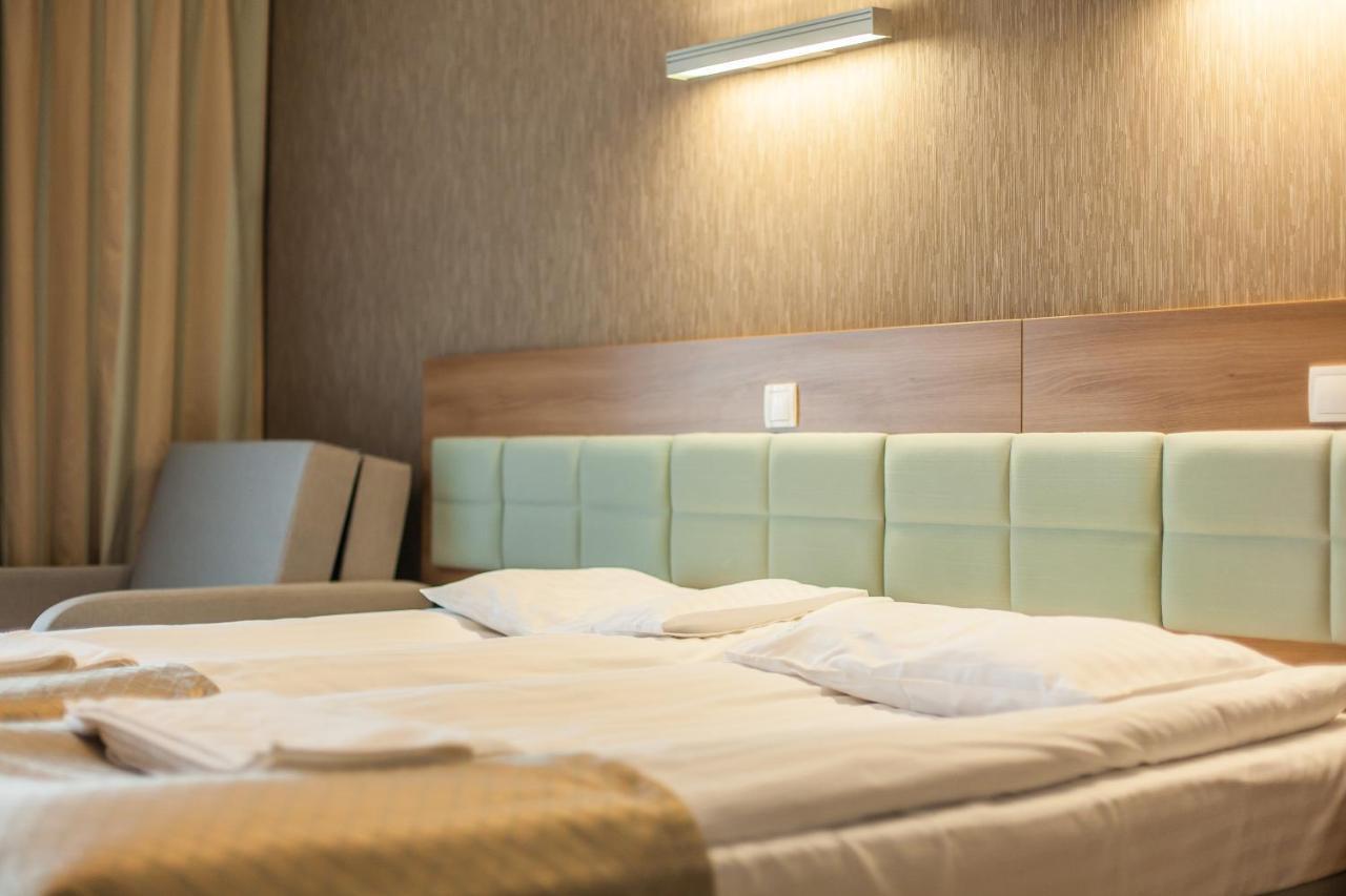 Twin Room Extra Bed