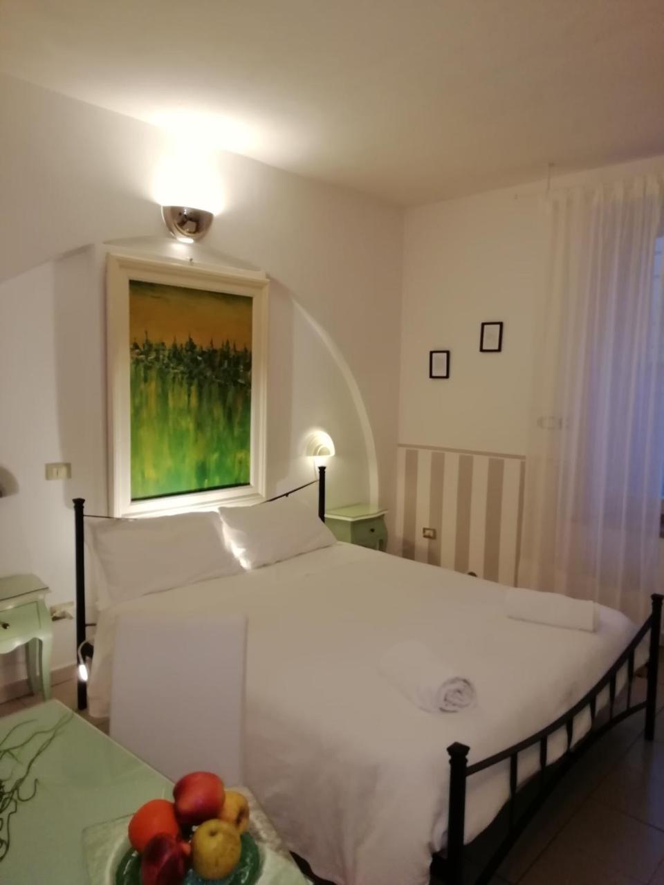 Double Room Private External Bathroom,769229938:JPEG