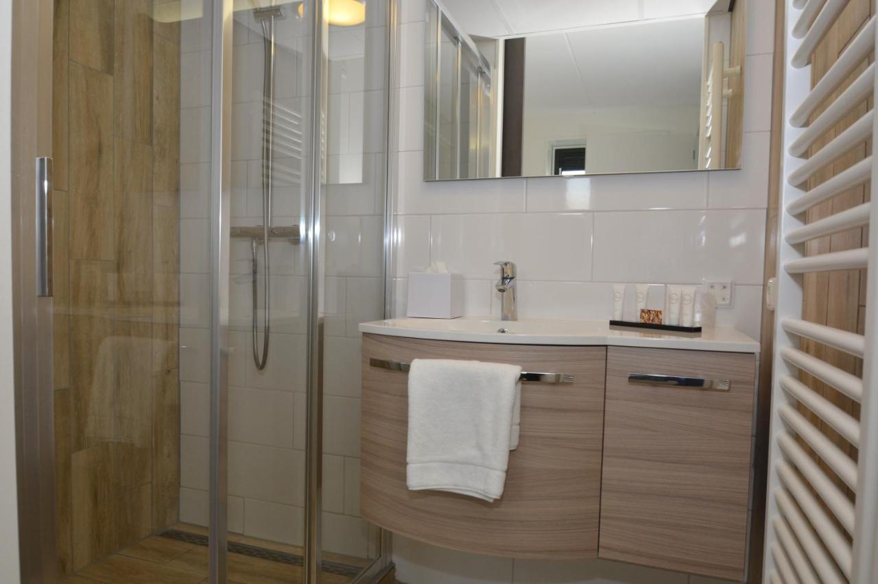 Deluxe Suite,769247122:JPEG