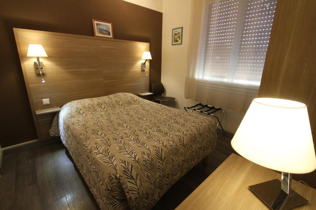 Single Room,769650229:JPEG