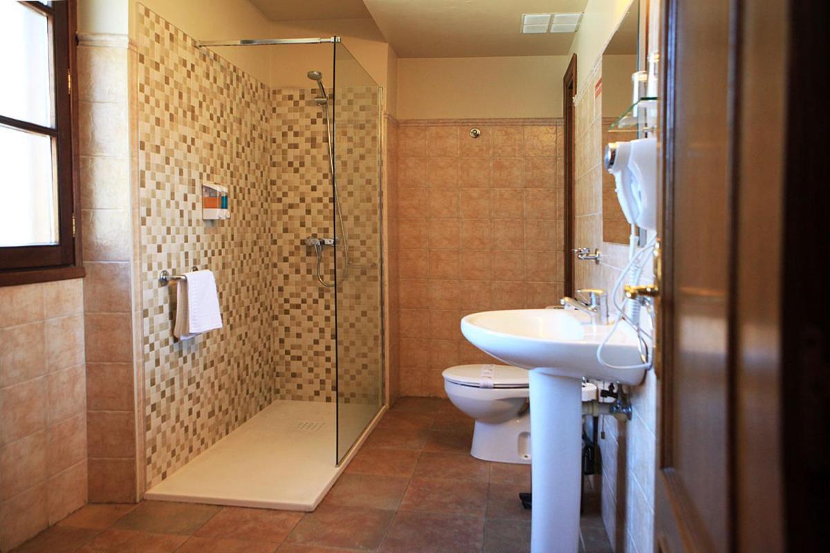 Double or Twin Room,1113164925:JPEG