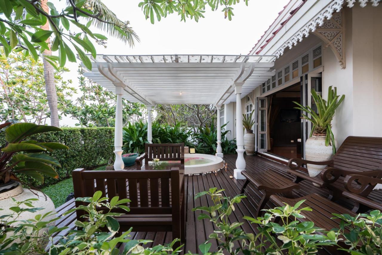 One-Bedroom Villa Pool view