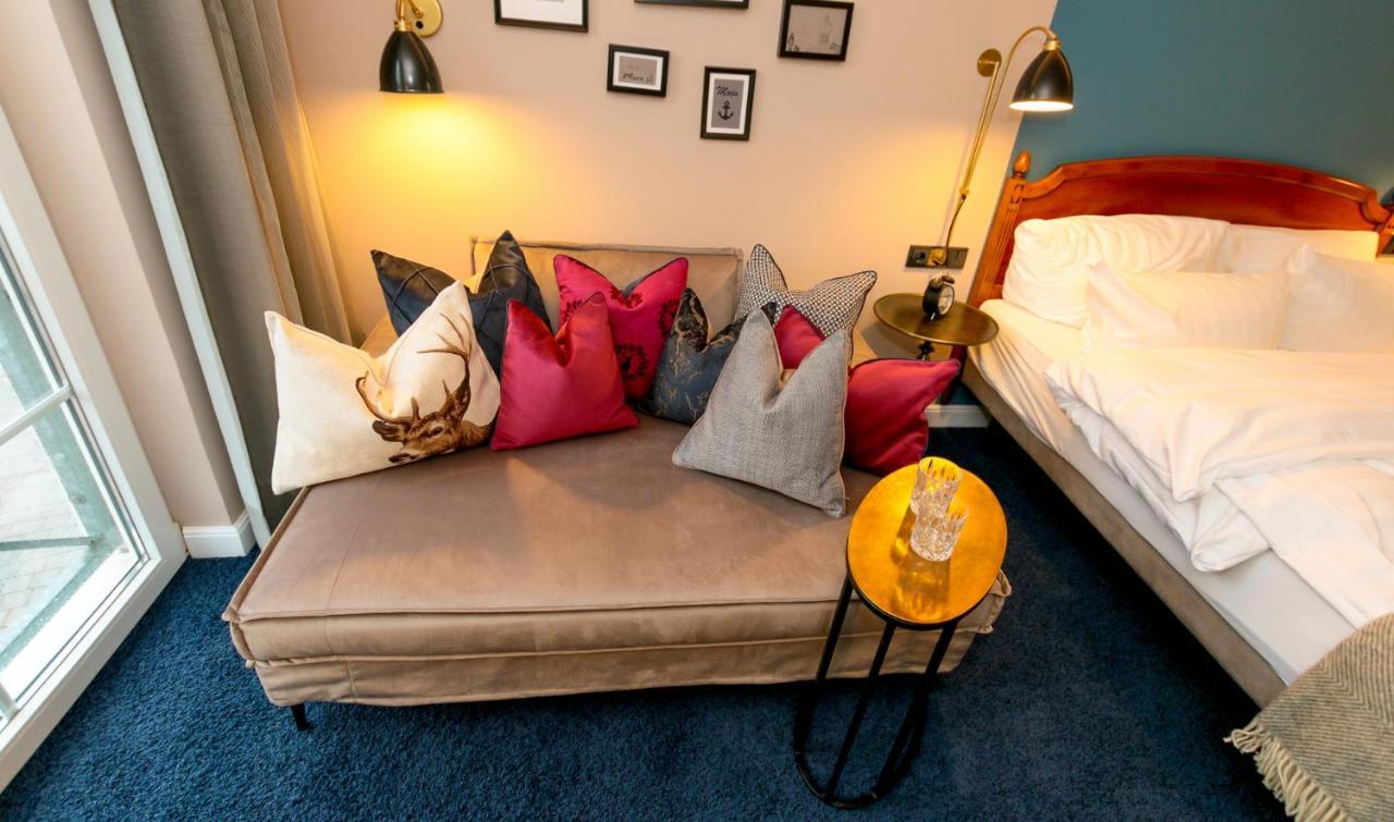 Tiny Room