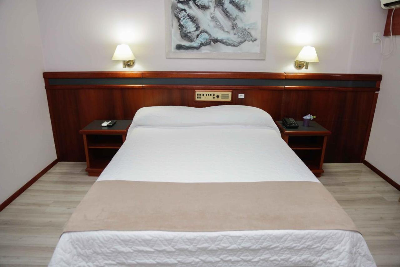 Quarto Individual de Luxo