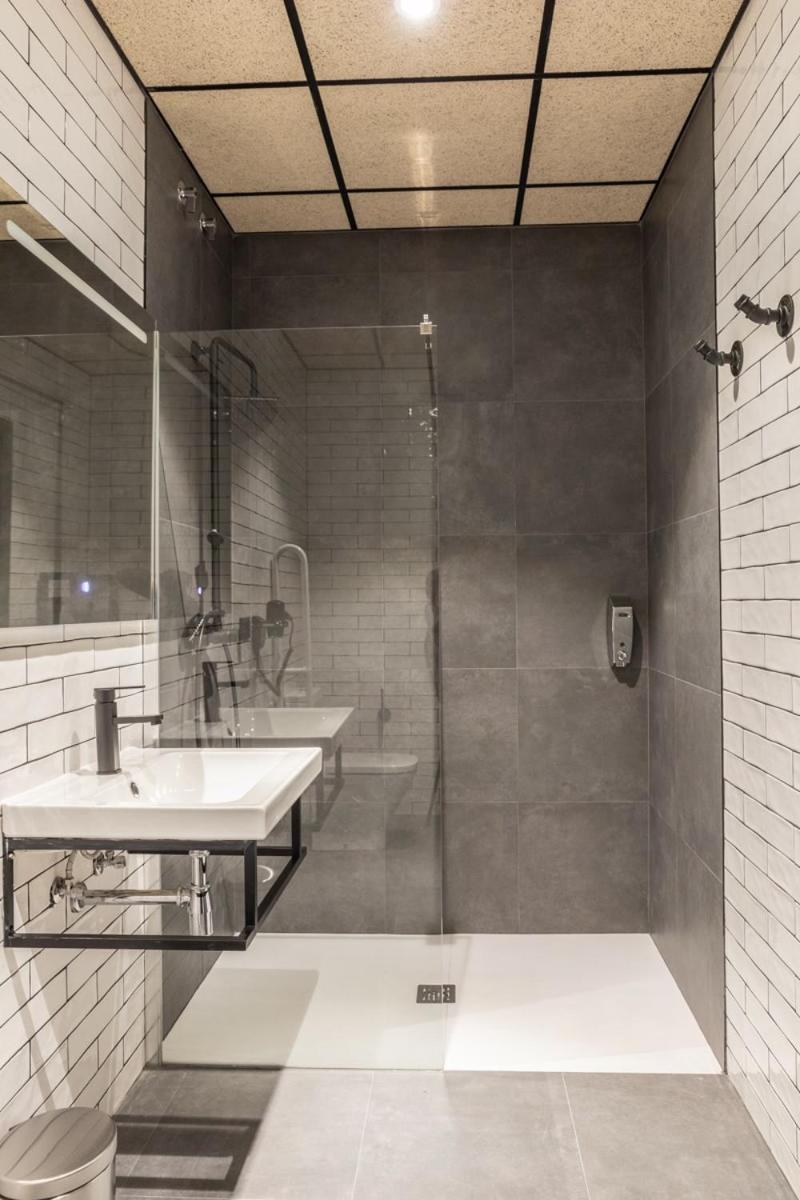 Quadruple Room Disability Access,771514573:JPEG