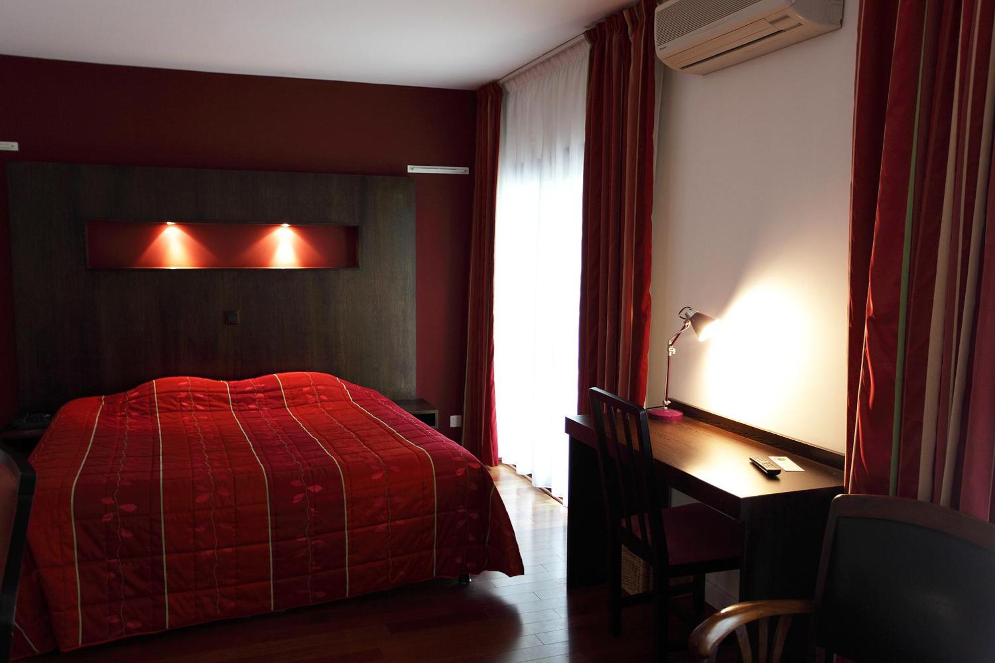 Deluxe Suite,684380577:JPEG