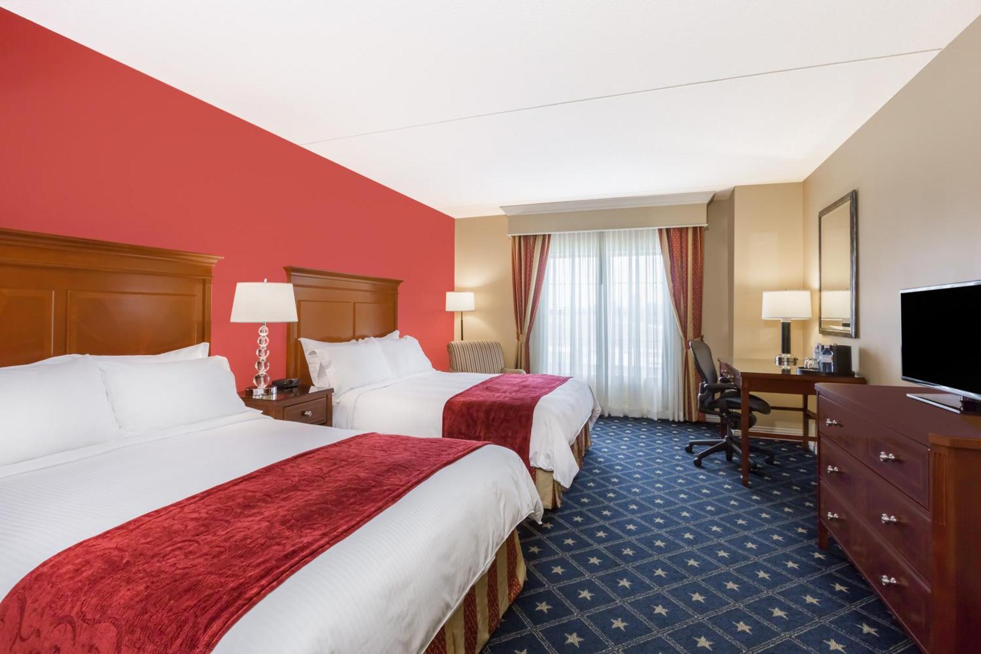 Queen Room Two Queen Beds