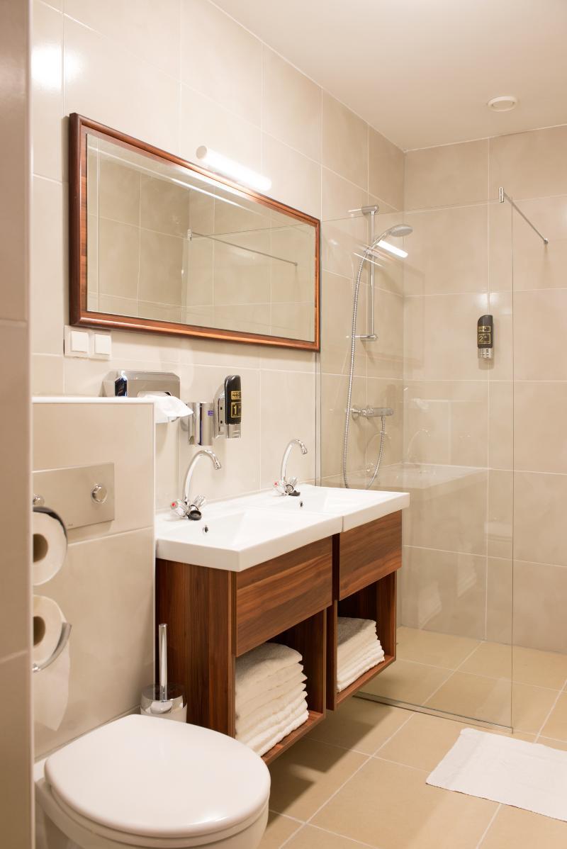 Camera Familiare con Bagno Privato