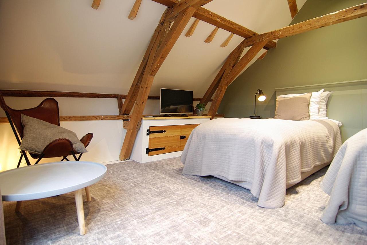 Suite Bath,775073557:JPEG