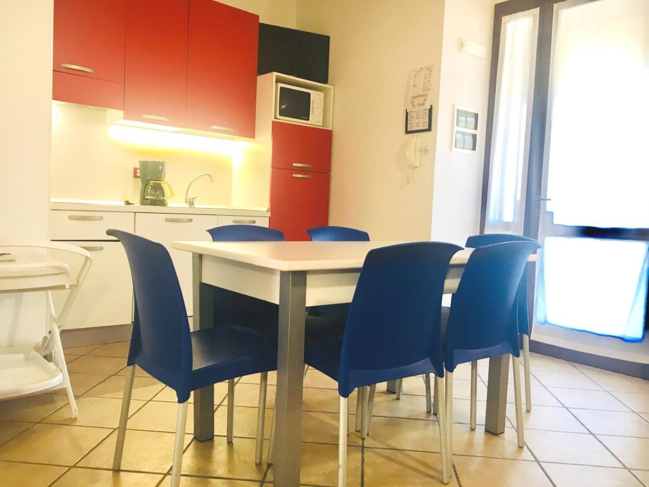 Two-Bedroom Suite Pets Allowed,775087666:JPEG