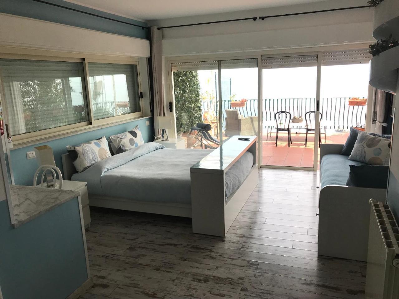 Family Room Sea View
