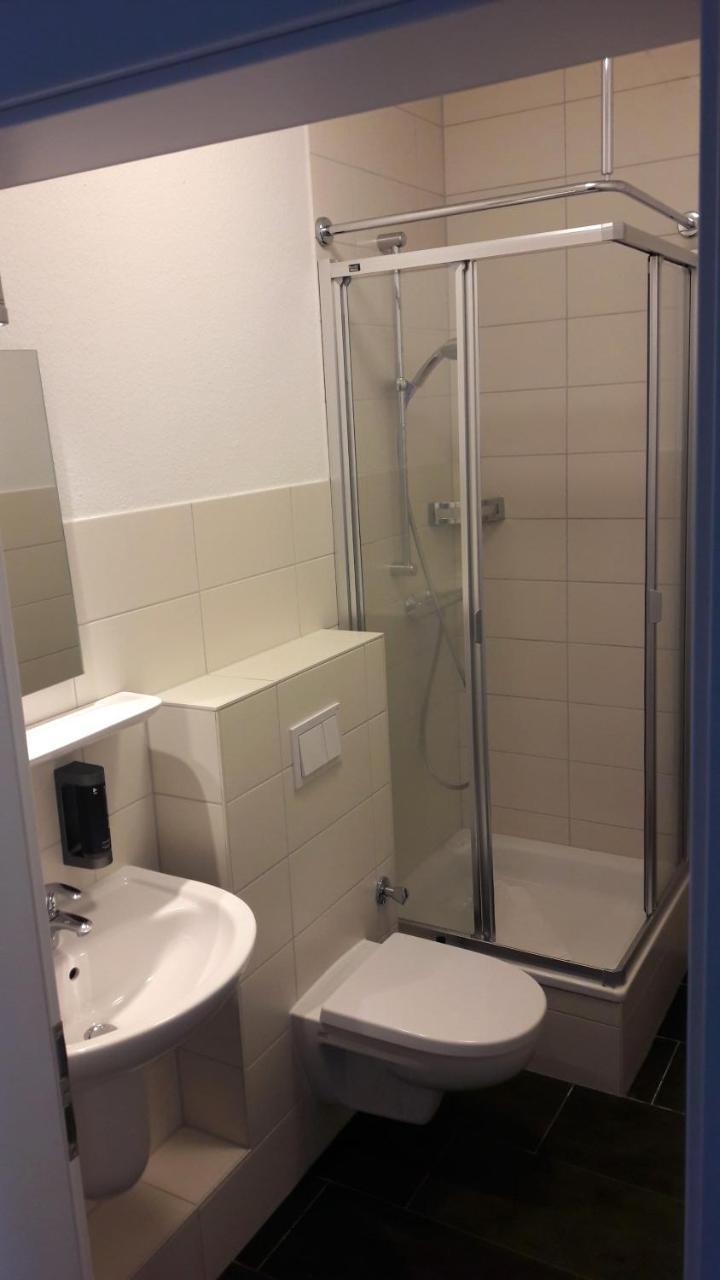 Double Room,1399048952:JPEG