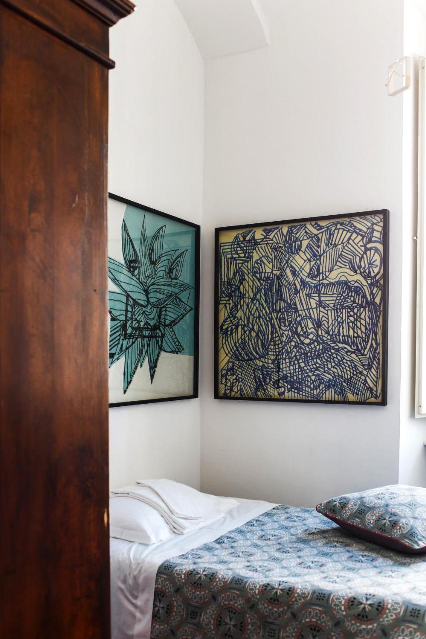 Small Single Room,775933705:JPEG
