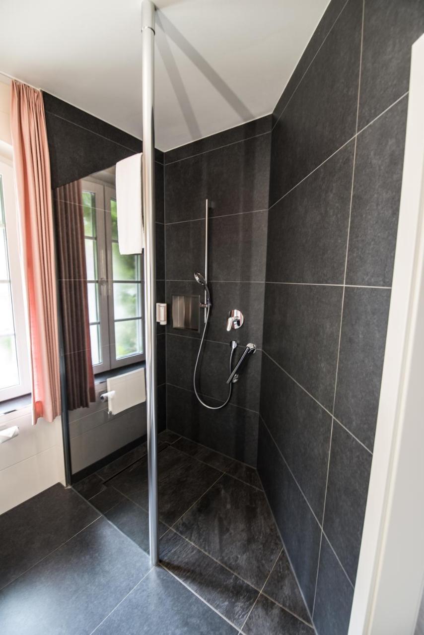 Single Room,925513447:JPEG
