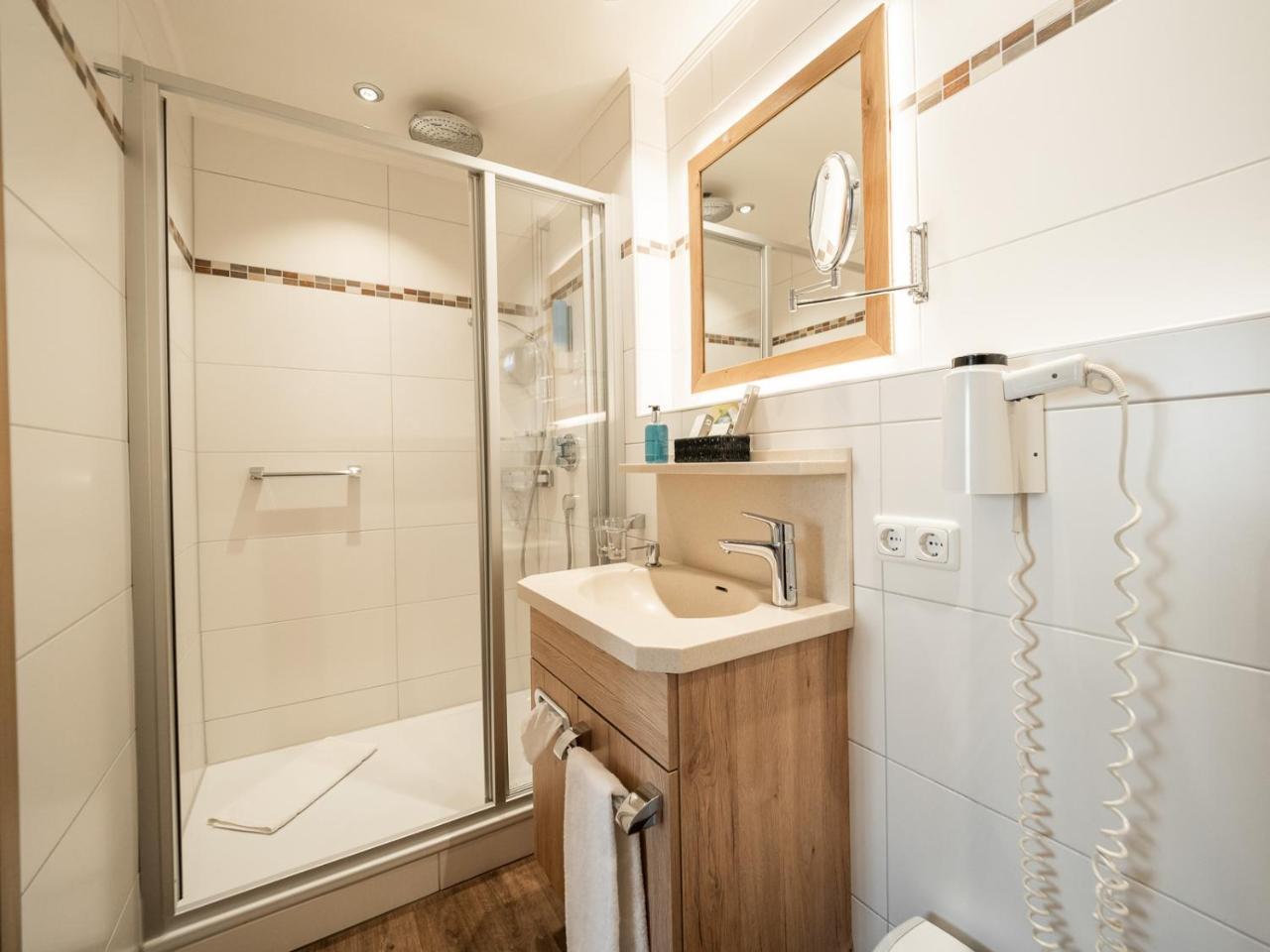 Economy Single Room